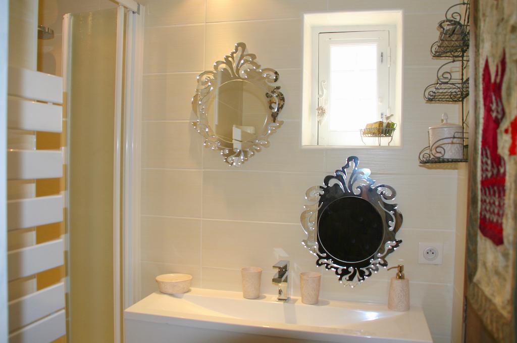 Gites Sibemol Simeyrols Room photo